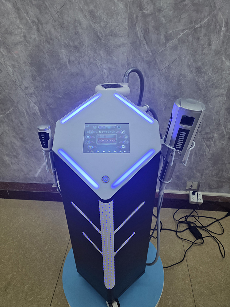Vacuum RF Body Sculpting01